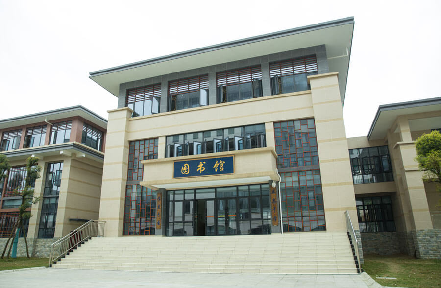 蒲江中學(xué)院校環(huán)境