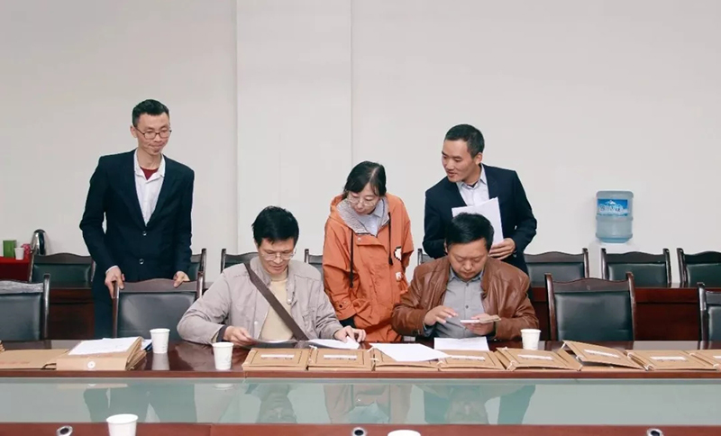 規(guī)范辦學獲好評 親情作業(yè)顯特色——成都石室外語學校