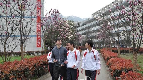 高縣中學(xué)怎么樣、好不好？