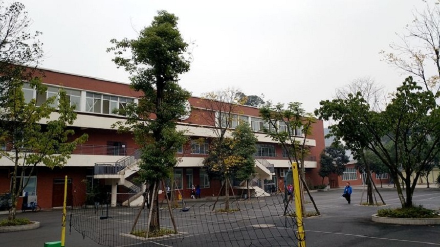 成都七中八一學(xué)校地址在哪里？