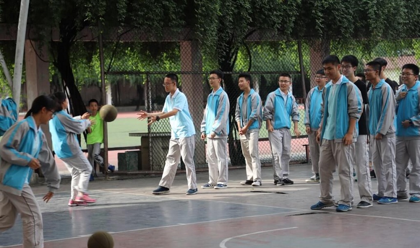 西南交通大學(xué)附屬中學(xué)學(xué)校環(huán)境好不好？