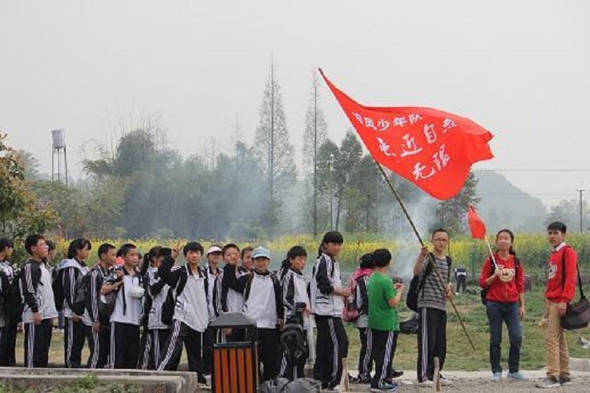 金牛中學(xué)網(wǎng)址是什么？