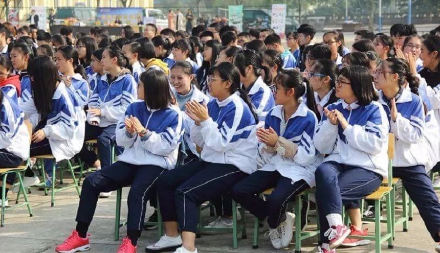資陽(yáng)外國(guó)語(yǔ)學(xué)校地址在哪？