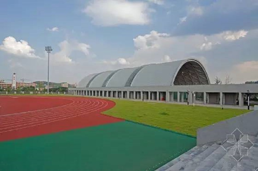 綿陽市奧林匹克體育學(xué)校校園環(huán)境怎么樣？