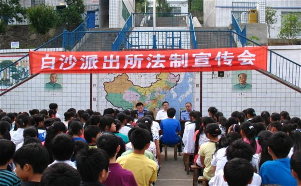 萬源市第二中學(xué)環(huán)境怎么樣、好嘛？