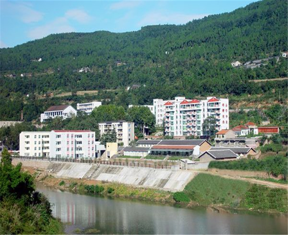 劍州中學(xué)2020年收費(fèi)標(biāo)準(zhǔn)是多少？