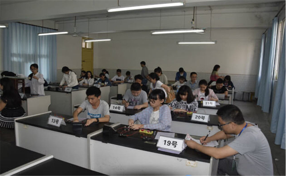 內(nèi)江三中招生電話是多少？