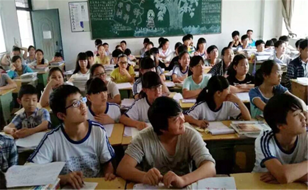 巴中四中學校環(huán)境怎么樣？
