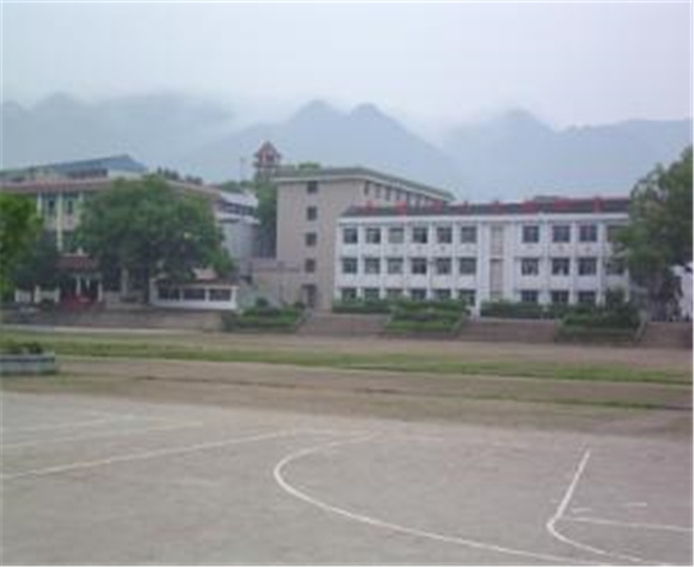 大竹縣文星中學(xué)學(xué)校環(huán)境怎么樣？