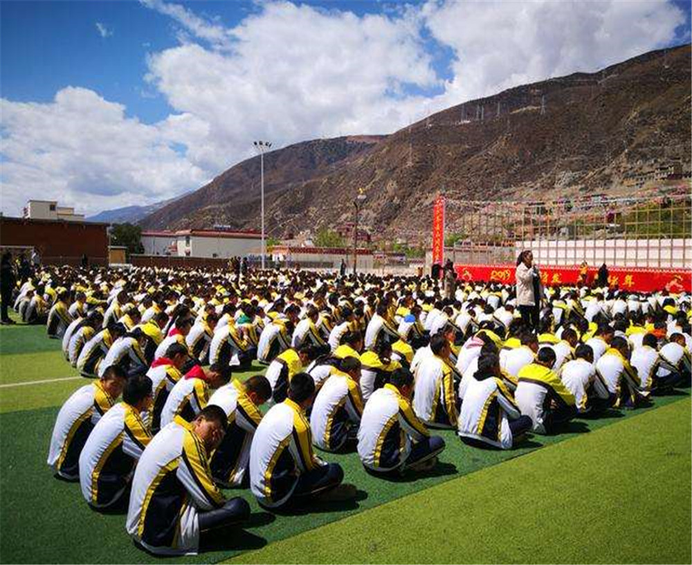 巴塘縣中學2020年招生計劃公布了嗎？