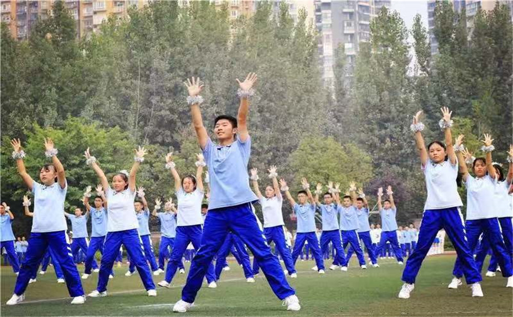 成都石室中學(xué)招生計(jì)劃是多少？