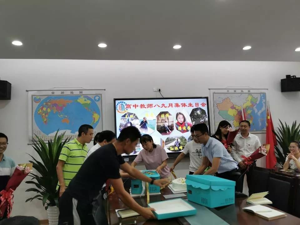 成都石室佳興外國語學(xué)校的升學(xué)率是多少？"佳興.jpg"