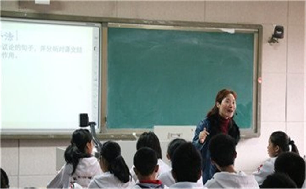 成都實驗中學(xué)的高中住宿怎么樣？