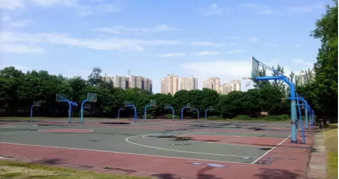 成都實驗外國語學校（西區(qū)）的住宿環(huán)境怎么樣？
