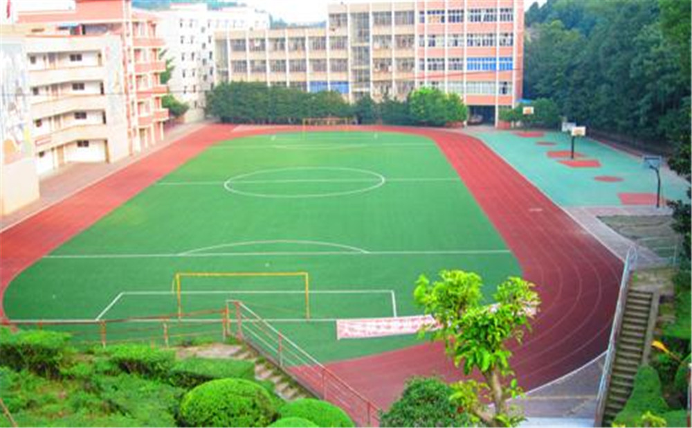 簡陽實驗中學(xué)的高中住宿怎么樣？