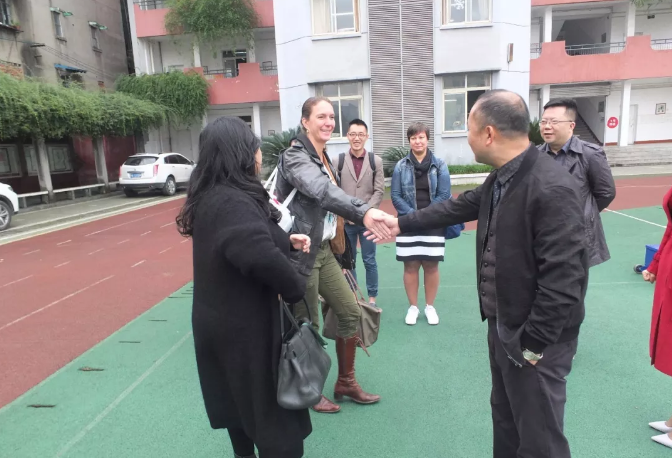 2020年通錦中學(xué)計(jì)劃招多少人？"image.png"