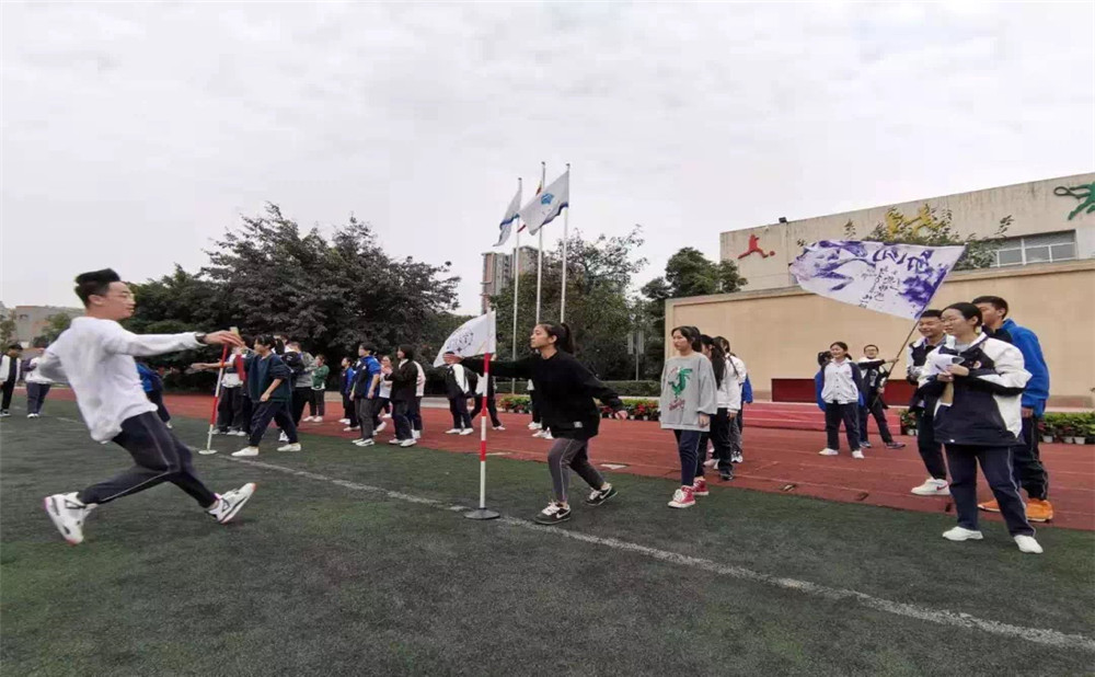 成都玉林中學(xué)錄取分?jǐn)?shù)是多少？