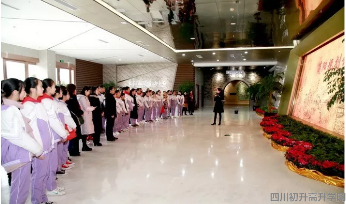 簡陽中學的錄取分數線是多少？
