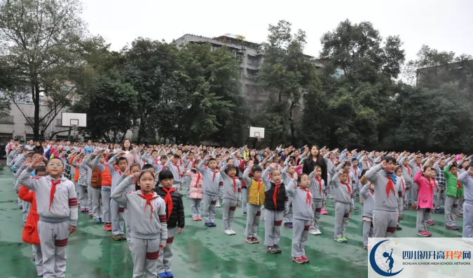 2020石室聯(lián)合中學(xué)蜀華分校初升高的學(xué)費(fèi)是多少？
