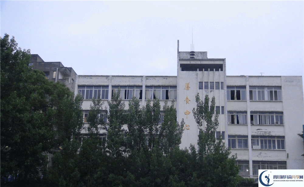 2020年竹篙中學(xué)的升學(xué)率有多少？