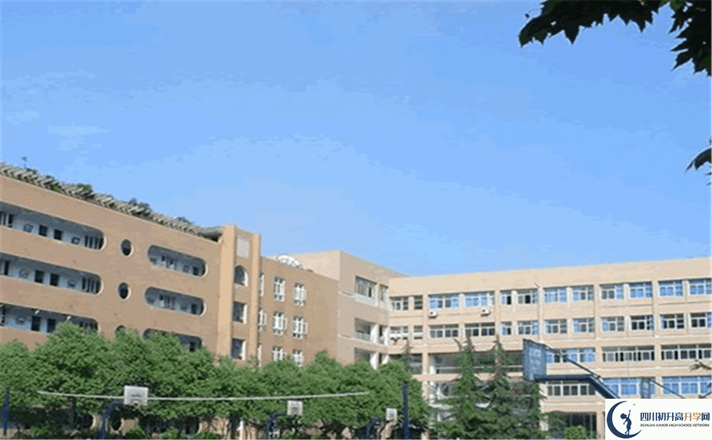 成都大學附屬中學的學校地址在哪里？
