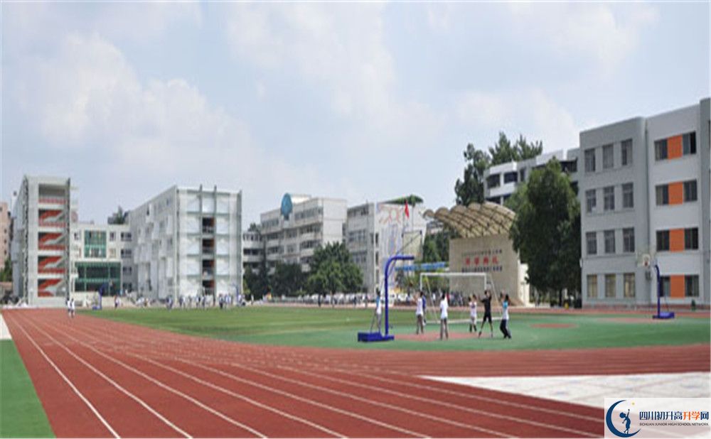 成都鐵路中學(xué)2020年清華北大上人數(shù)是多少？