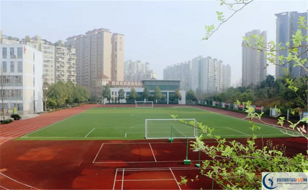 成都市第十七中學初升高自主招生錄取線是多少？