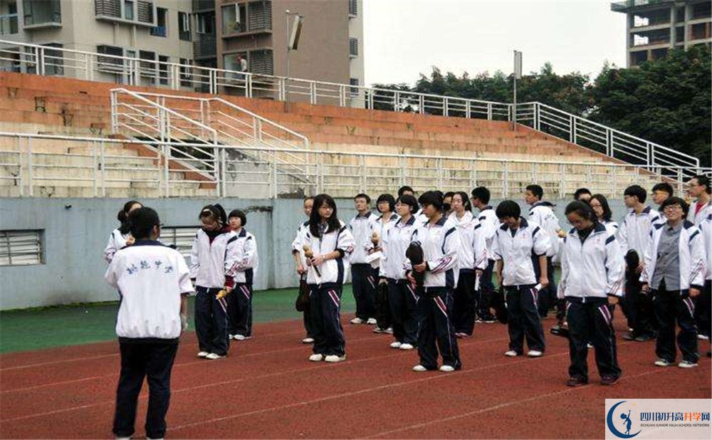成都樹德中學(xué)光華校區(qū)住宿費(fèi)用是多少錢？