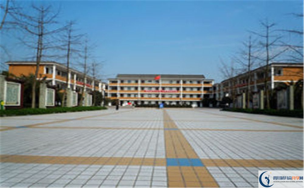 郫縣一中高中部地址在哪里？