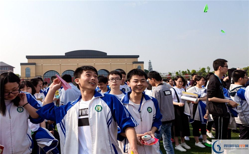 棠湖中學2020年保送清華北大的人數(shù)有多少？