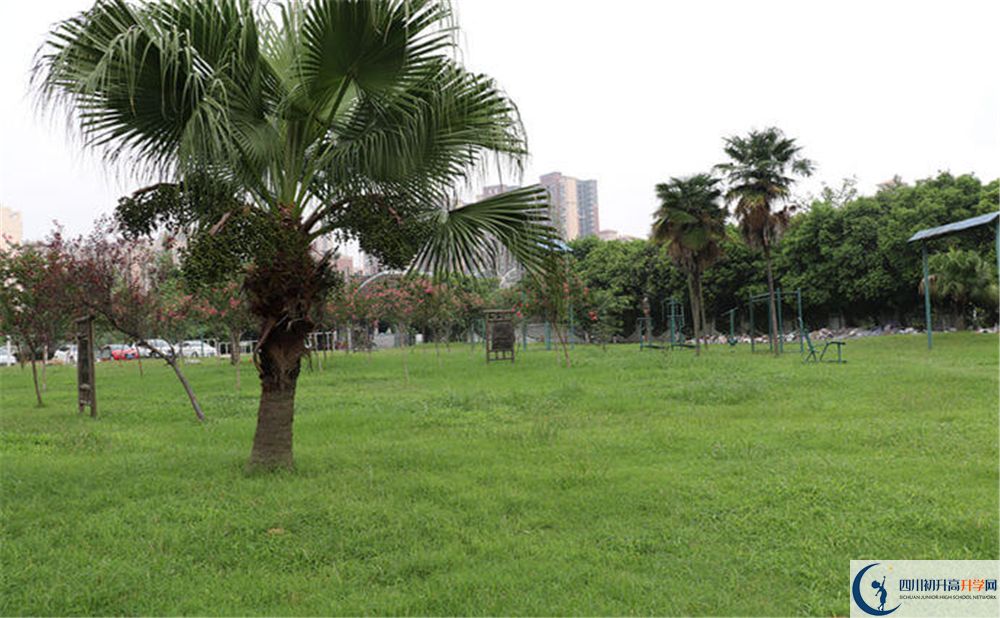 成都南開為明學(xué)校實(shí)驗(yàn)班學(xué)費(fèi)貴嗎？