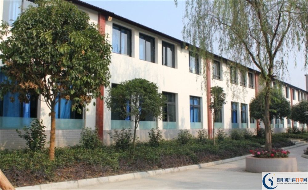 成都石室佳興外國語學校的國際班怎么樣？