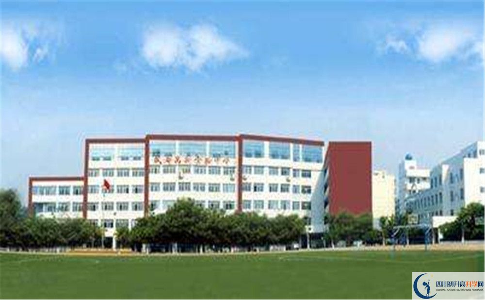 成都高新實驗中學補課嗎？