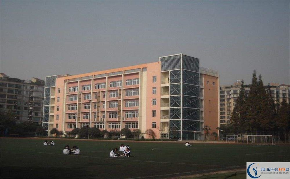 成都十八中2020年高考人數(shù)是多少？