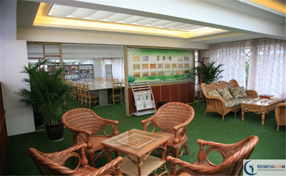 金牛中學(xué)2020年高考人數(shù)是多少？