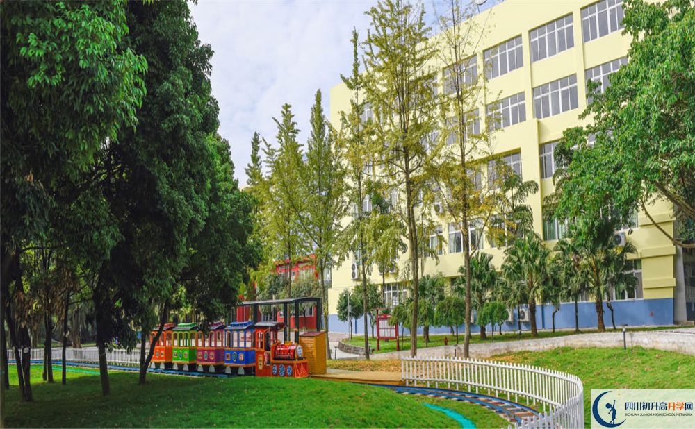成都青苗國際雙語學(xué)校2020年師資如何？